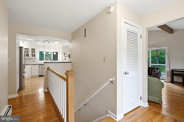 95 JACOBS CREEK RD, Ewing, NJ 08628