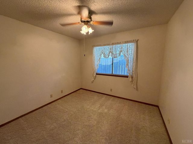 164 Cantebury Drive, Lemoore, CA 93245