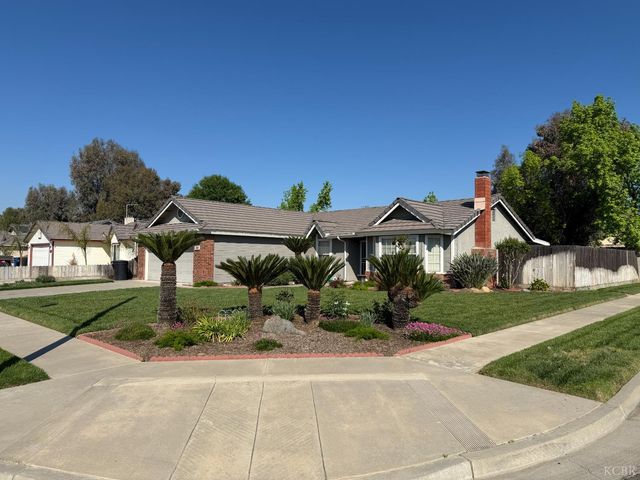 164 Cantebury Drive, Lemoore, CA 93245