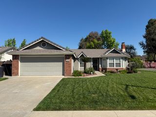 164 Cantebury Drive, Lemoore, CA 93245