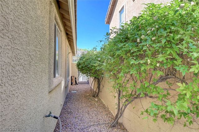 1304 Bainberry Ridge Lane, Las Vegas, NV 89144