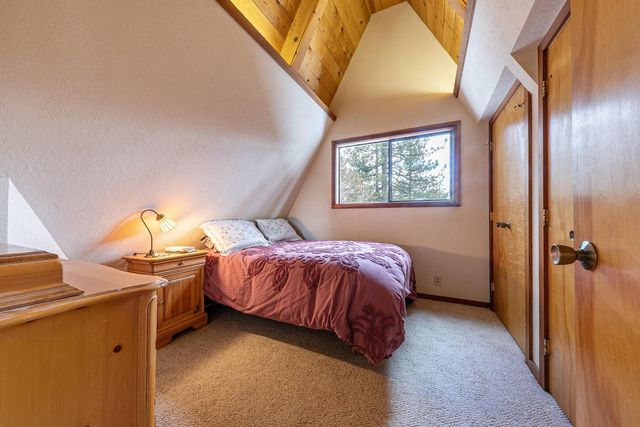 10211 Thomas Drive, Truckee, CA 96161