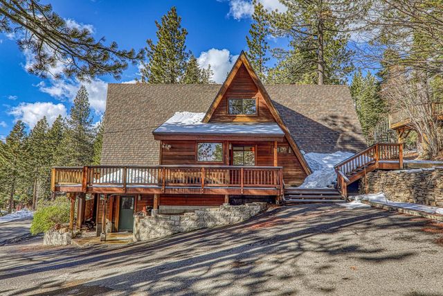 10211 Thomas Drive, Truckee, CA 96161