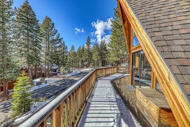 10211 Thomas Drive, Truckee, CA 96161