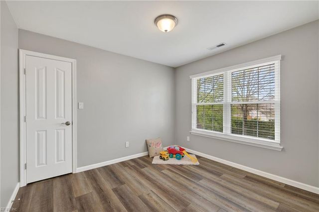 2452 Lewis DR, Virginia Beach, VA 23454