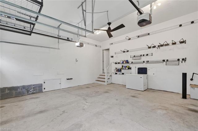 2452 Lewis DR, Virginia Beach, VA 23454