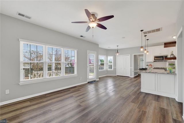 2452 Lewis DR, Virginia Beach, VA 23454