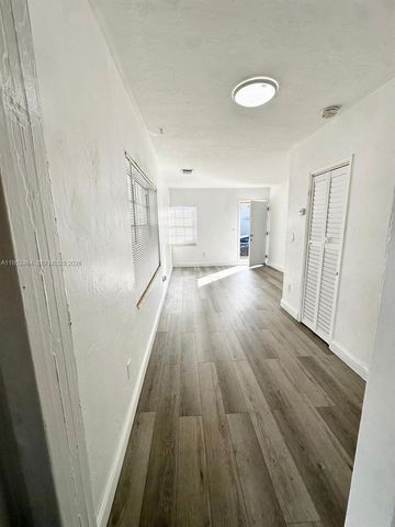 600 SW 16th Ave 600, Miami, FL 33135