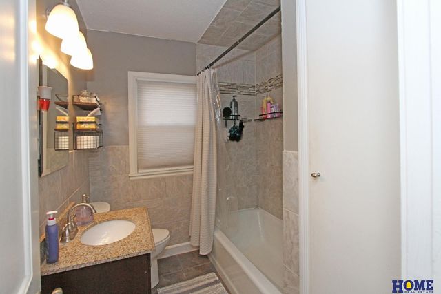 711 S 44th Street, Lincoln, NE 68510