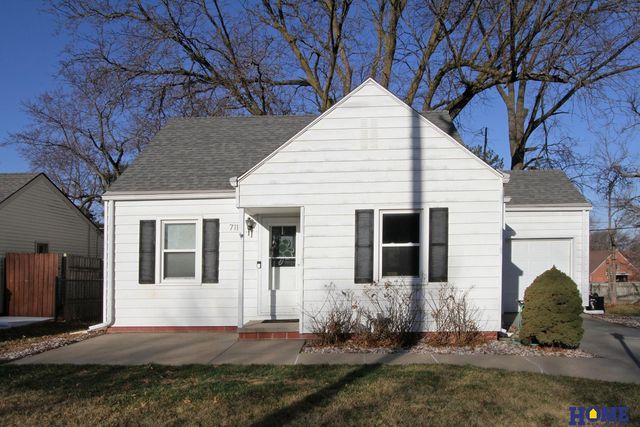711 S 44th Street, Lincoln, NE 68510