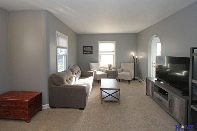 711 S 44th Street, Lincoln, NE 68510