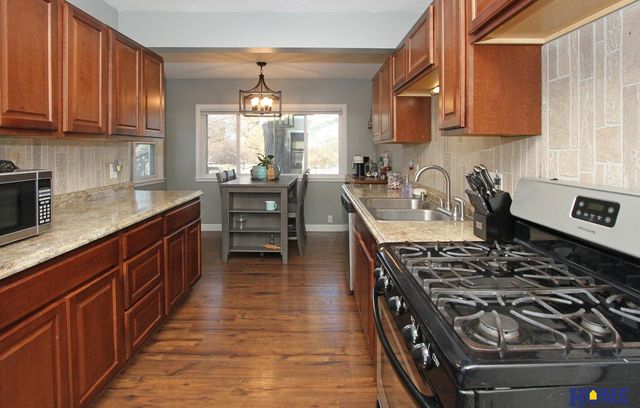 711 S 44th Street, Lincoln, NE 68510