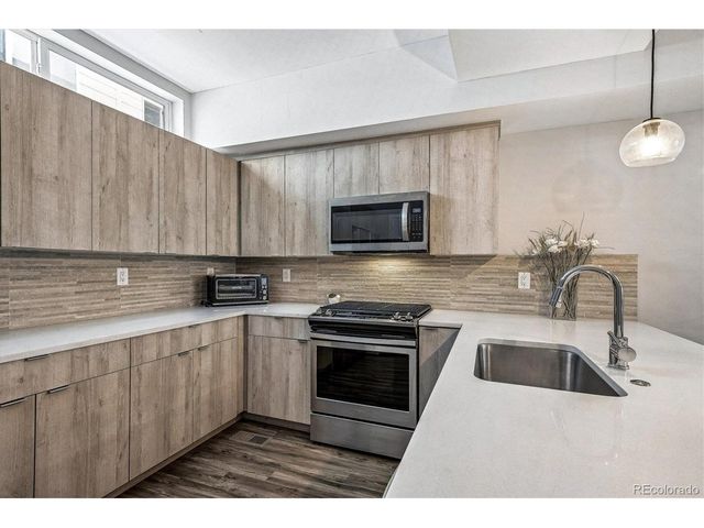 1284 Perry St, Denver, CO 80204