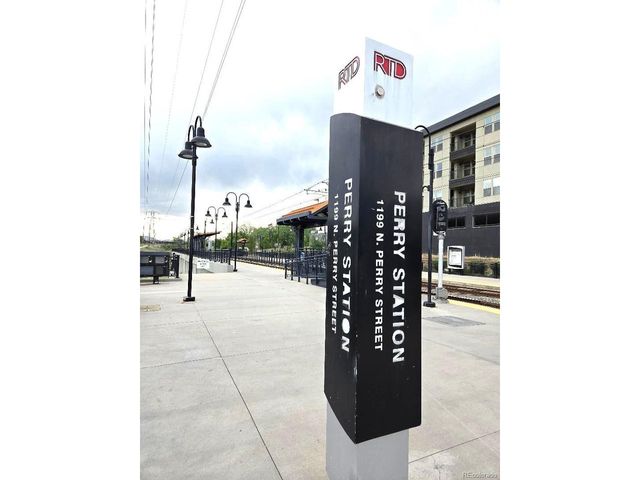 1284 Perry St, Denver, CO 80204