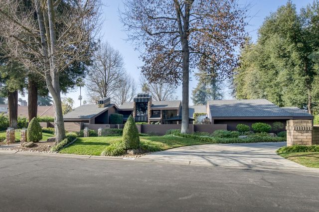 7621 N Laguna Vista Avenue, Fresno, CA 93711