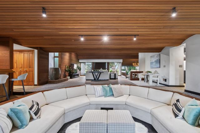 7621 N Laguna Vista Avenue, Fresno, CA 93711