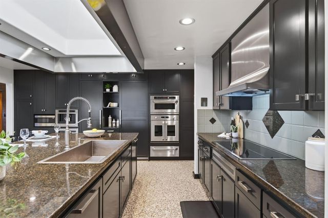 7621 N Laguna Vista Avenue, Fresno, CA 93711