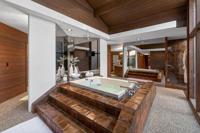 7621 N Laguna Vista Avenue, Fresno, CA 93711