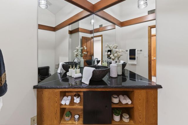 7621 N Laguna Vista Avenue, Fresno, CA 93711