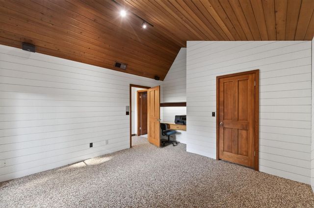 7621 N Laguna Vista Avenue, Fresno, CA 93711