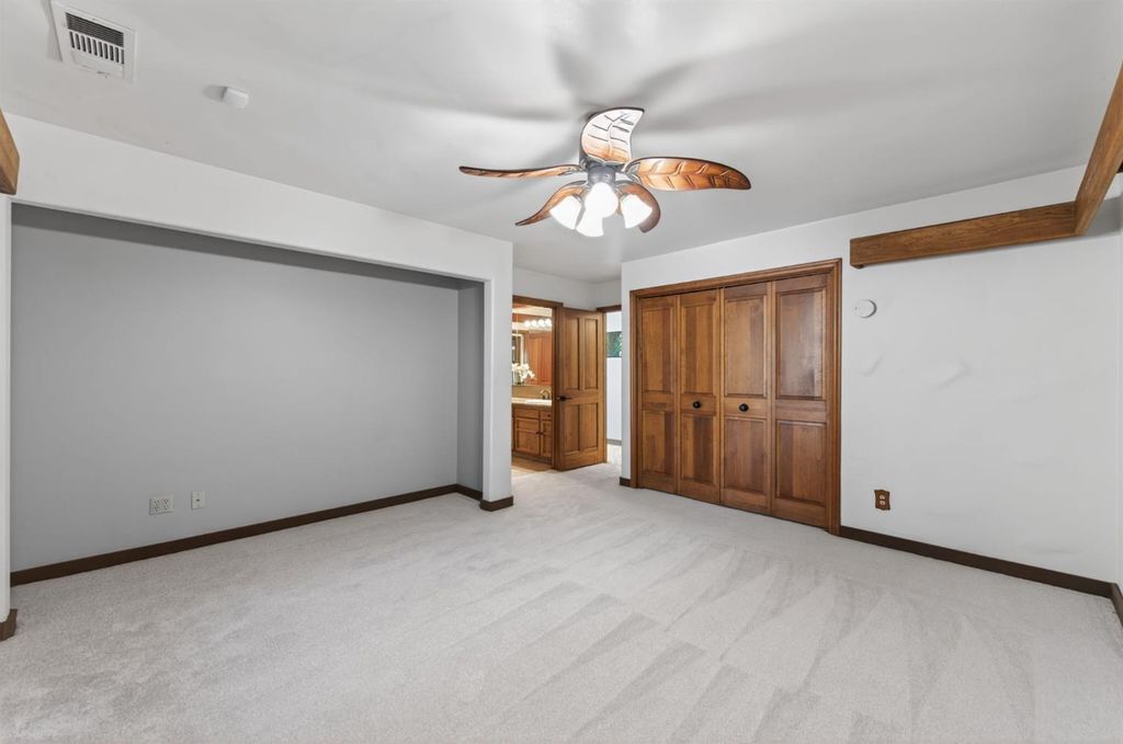 Image 52 of property listing at 7621 N Laguna Vista Avenue, Fresno, CA 93711