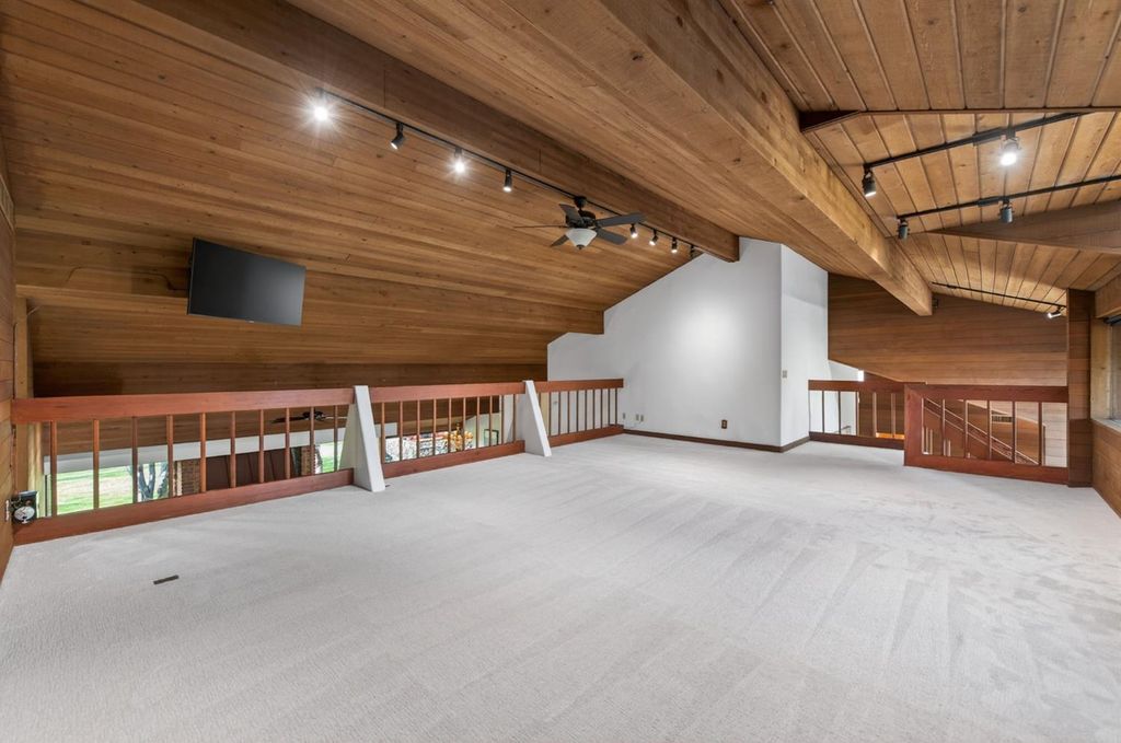 Image 63 of property listing at 7621 N Laguna Vista Avenue, Fresno, CA 93711