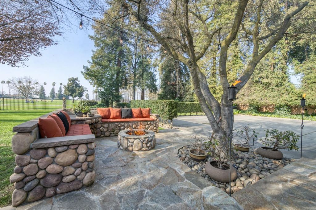 Image 66 of property listing at 7621 N Laguna Vista Avenue, Fresno, CA 93711