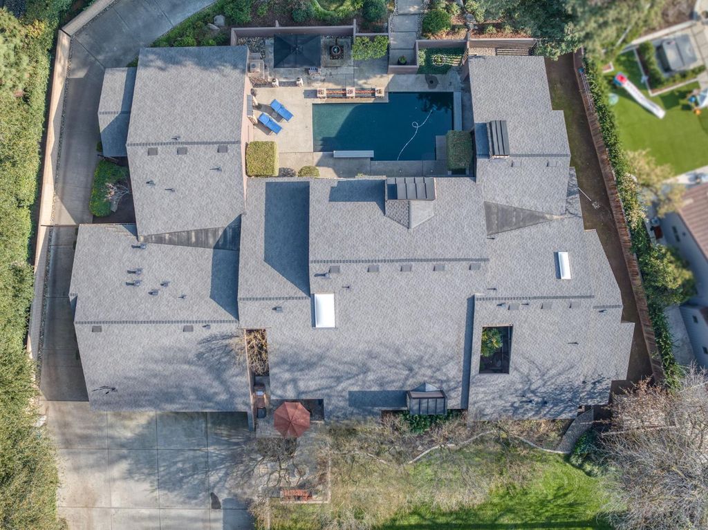 Image 82 of property listing at 7621 N Laguna Vista Avenue, Fresno, CA 93711