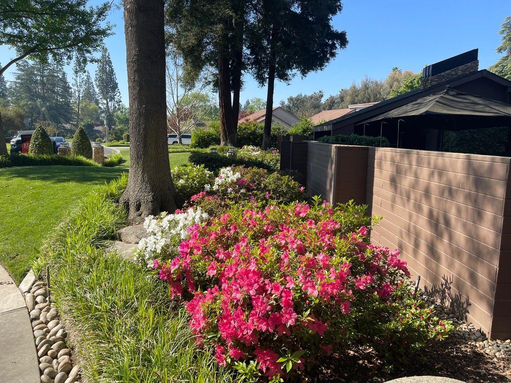 Image 91 of property listing at 7621 N Laguna Vista Avenue, Fresno, CA 93711