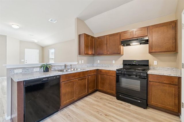 1821 Hannah Lane, Oklahoma City, OK 73127