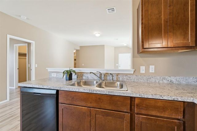 1821 Hannah Lane, Oklahoma City, OK 73127