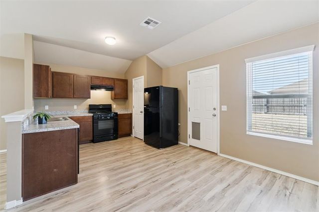 1821 Hannah Lane, Oklahoma City, OK 73127