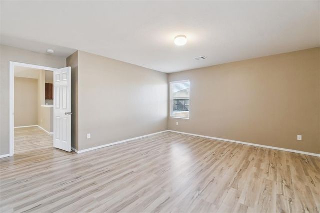 1821 Hannah Lane, Oklahoma City, OK 73127