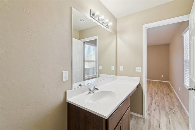 1821 Hannah Lane, Oklahoma City, OK 73127