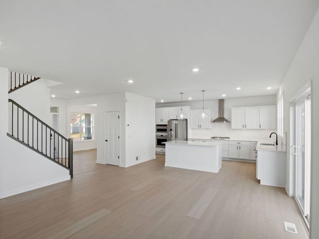 220 Wedgewood Lane, Waconia, MN 55387