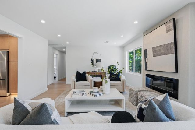 816 Christopher Court, Santa Clara, CA 95051