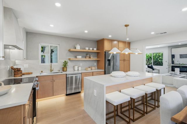 816 Christopher Court, Santa Clara, CA 95051