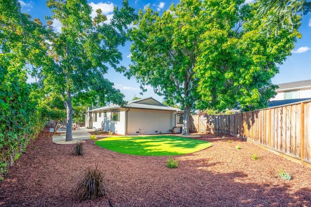 816 Christopher Court, Santa Clara, CA 95051