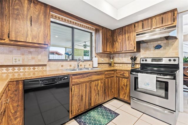 251 DUNBRIDGE DRIVE, Palm Harbor, FL 34684