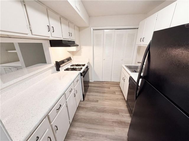 1005 Dunbar Drive, Atlanta, GA 30338