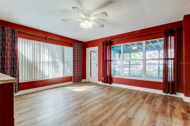 8171 37TH AVENUE N, St Petersburg, FL 33710