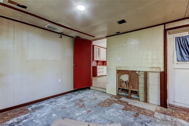 8171 37TH AVENUE N, St Petersburg, FL 33710