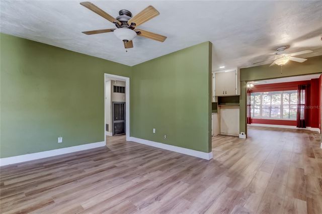 8171 37TH AVENUE N, St Petersburg, FL 33710