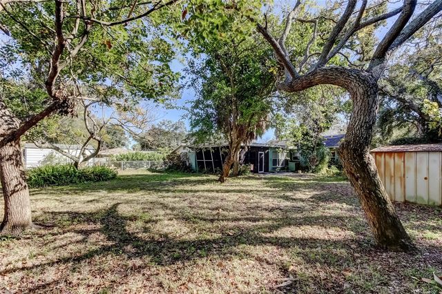 8171 37TH AVENUE N, St Petersburg, FL 33710