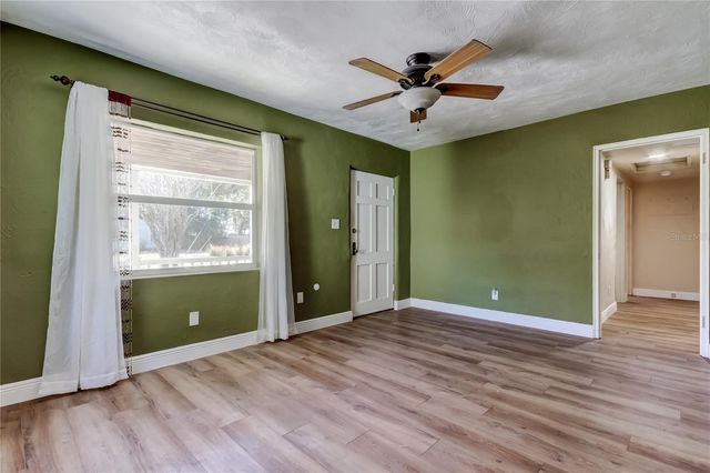 8171 37TH AVENUE N, St Petersburg, FL 33710