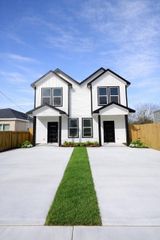 8105 Howton A/B, Houston, TX 77028