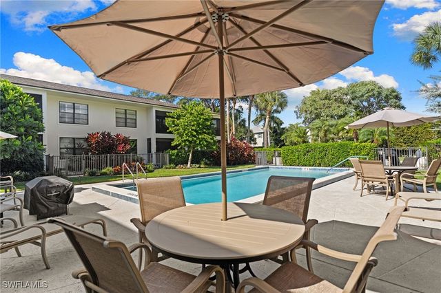 722 10th AVE S A102, Naples, FL 34102