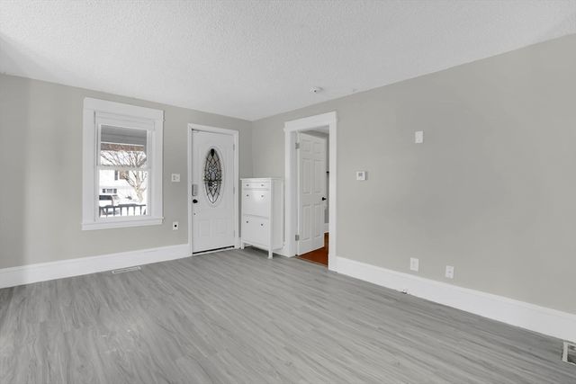 62 Cooley Ave, East Longmeadow, MA 01028