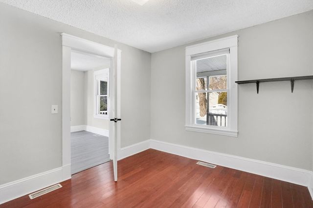 62 Cooley Ave, East Longmeadow, MA 01028