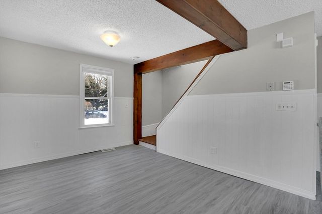 62 Cooley Ave, East Longmeadow, MA 01028